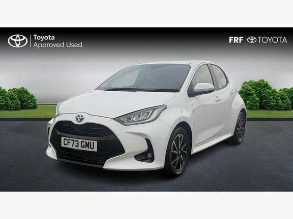 Toyota Yaris Design CF73GMU White #3