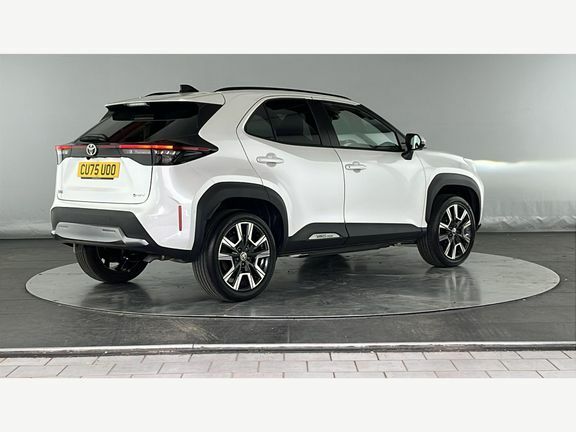 Toyota Yaris Cross Excel Fwd CU75UOO White #2