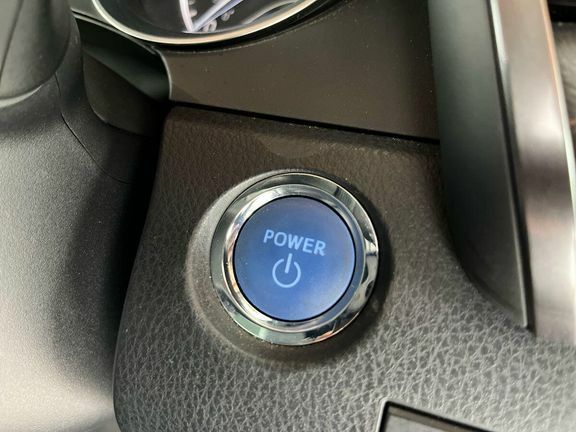 Toyota Camry Excel 2.5 Hybrid Silver #16