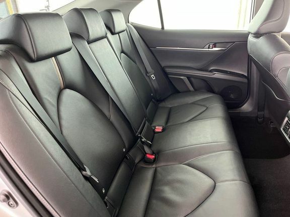 Toyota Camry Excel 2.5 Hybrid Silver #8