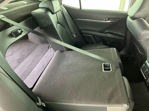 Toyota Camry Excel 2.5 Hybrid Silver #18