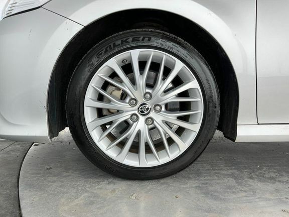 Toyota Camry Excel 2.5 Hybrid Silver #25