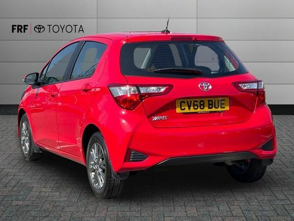 Toyota Yaris Icon 1.5M Red #4