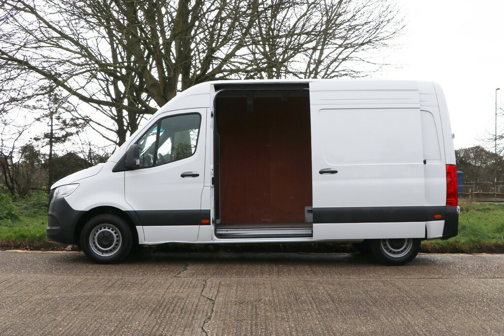 Mercedes-Benz Sprinter 2.0 Cdi Premiumfwd L2 H2 150 Ps KM24NVZ White #2