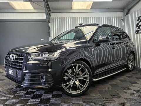 Audi Q7 2019 19 3.0 Black #3