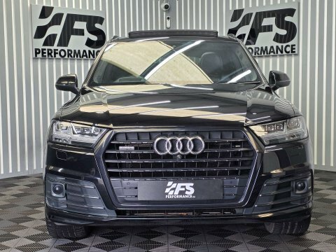 Audi Q7 2019 19 3.0 Black #2