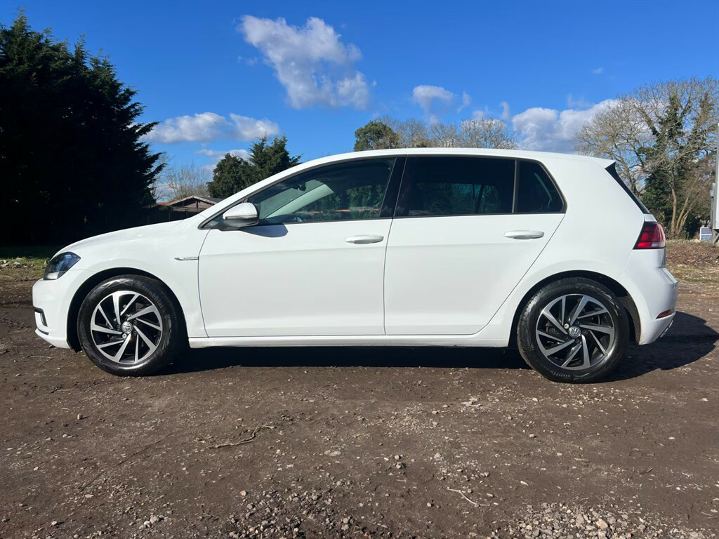 Volkswagen Golf Match Tsi Evo Hatchback FG69UKJ White #4