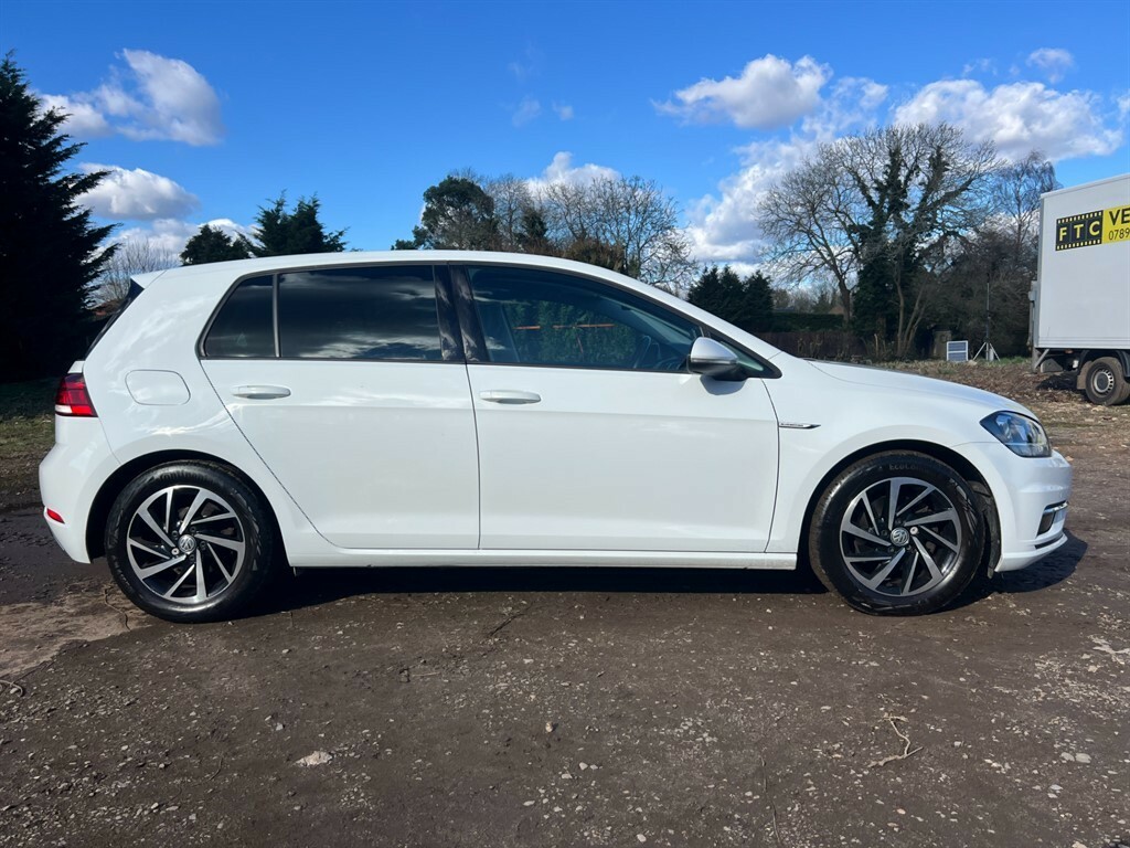 Volkswagen Golf Match Tsi Evo Hatchback FG69UKJ White #2