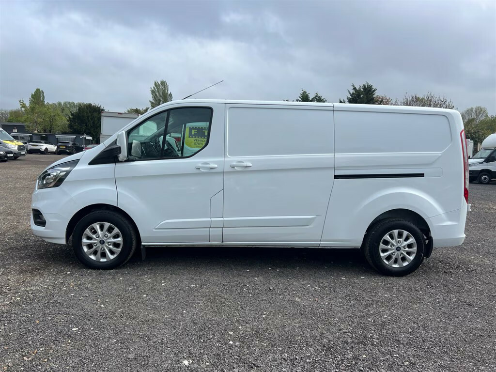 Ford Transit Custom 2.0 Ecoblue 130Ps Low Roof Limited Van Panel Van D White