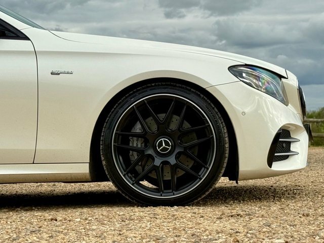Mercedes-Benz E Class 3.0 E43 V6 Amg Premium Estate G-troni LV17XHU White #5