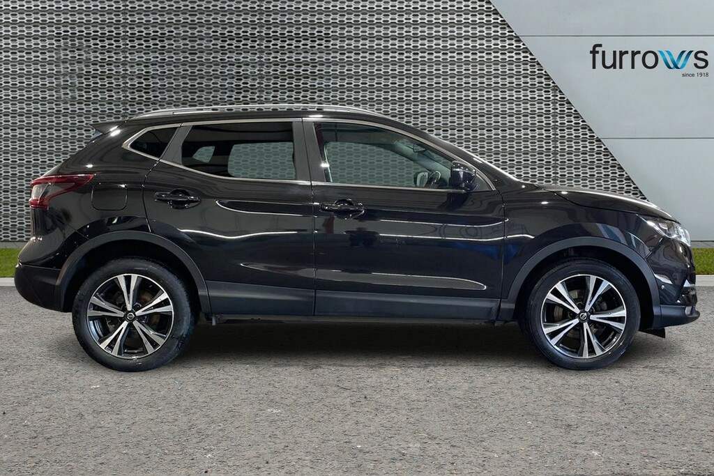 Nissan Qashqai 1.3 Dig-t N-connecta BT20PTX Black #4