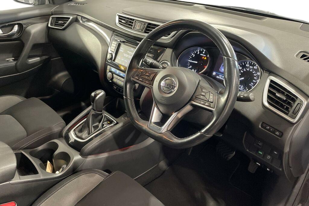 Nissan Qashqai 1.3 Dig-t N-connecta BT20PTX Black #6