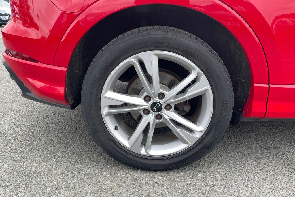 Audi Q3 35 Tfsi S Line GM21SSU Red #5