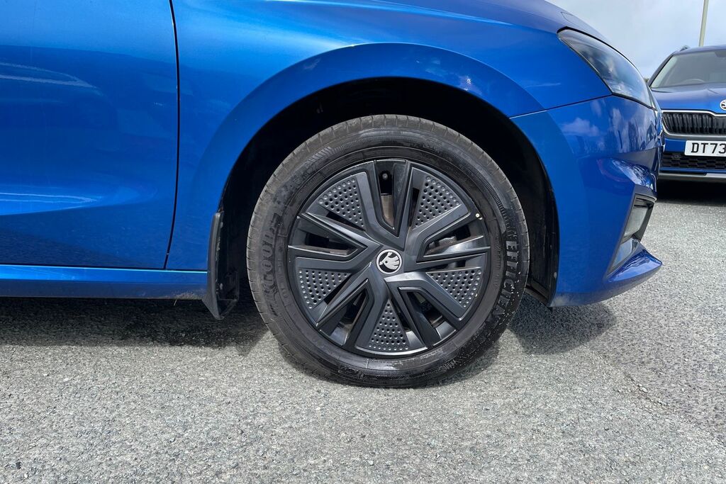 Skoda Fabia 1.0 Tsi 116 Design Edition Dsg DL74RRO Black #5
