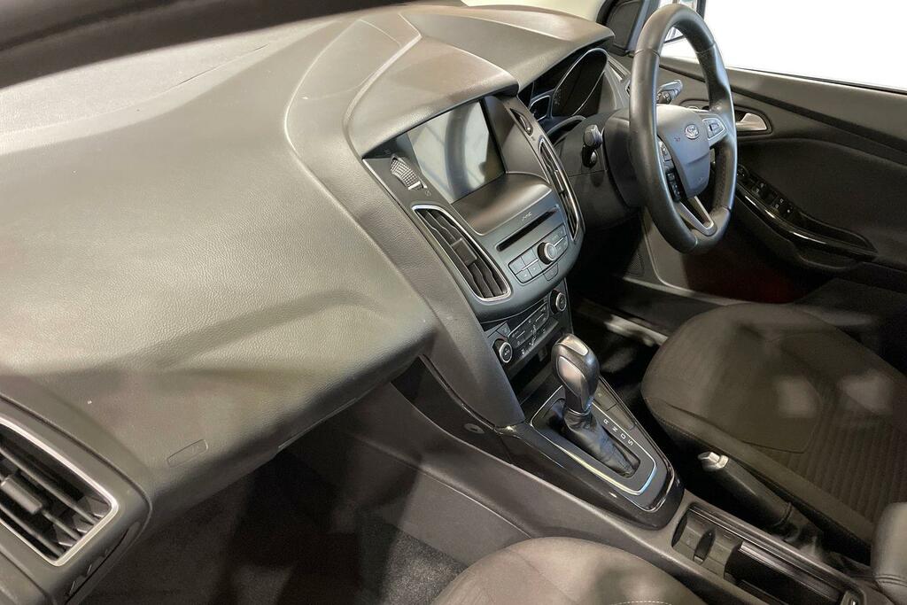 Ford Focus 1.0 Ecoboost 125 Titanium Silver #2