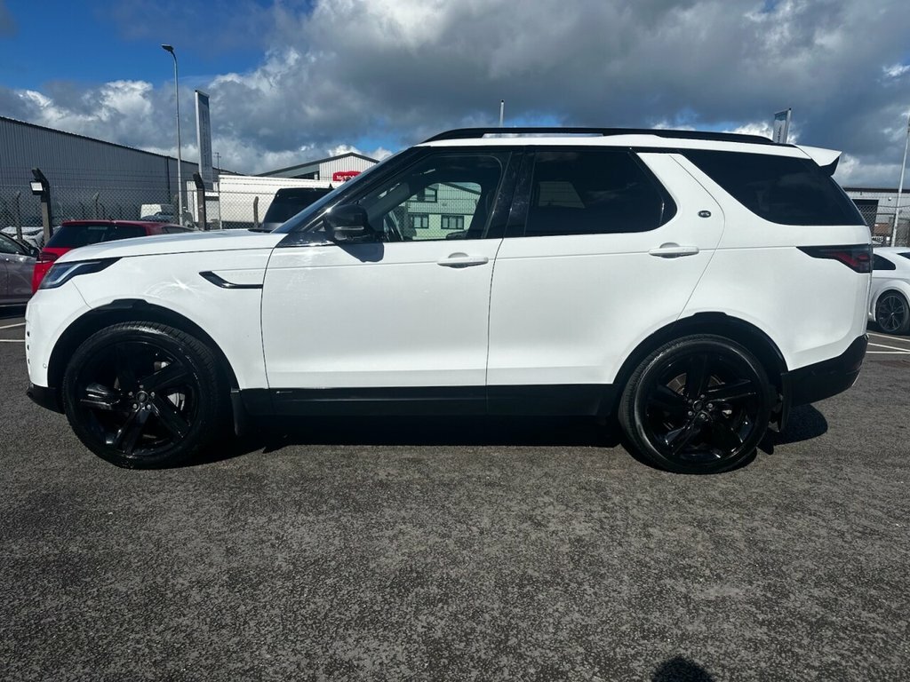Land Rover Discovery 3L R-dynamic Hse XRZ5381 White #4