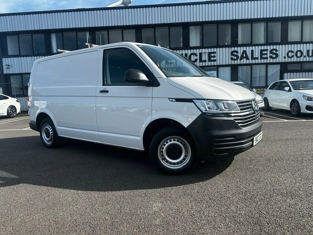 Volkswagen Transporter 2L Startline SRZ2721 White #2