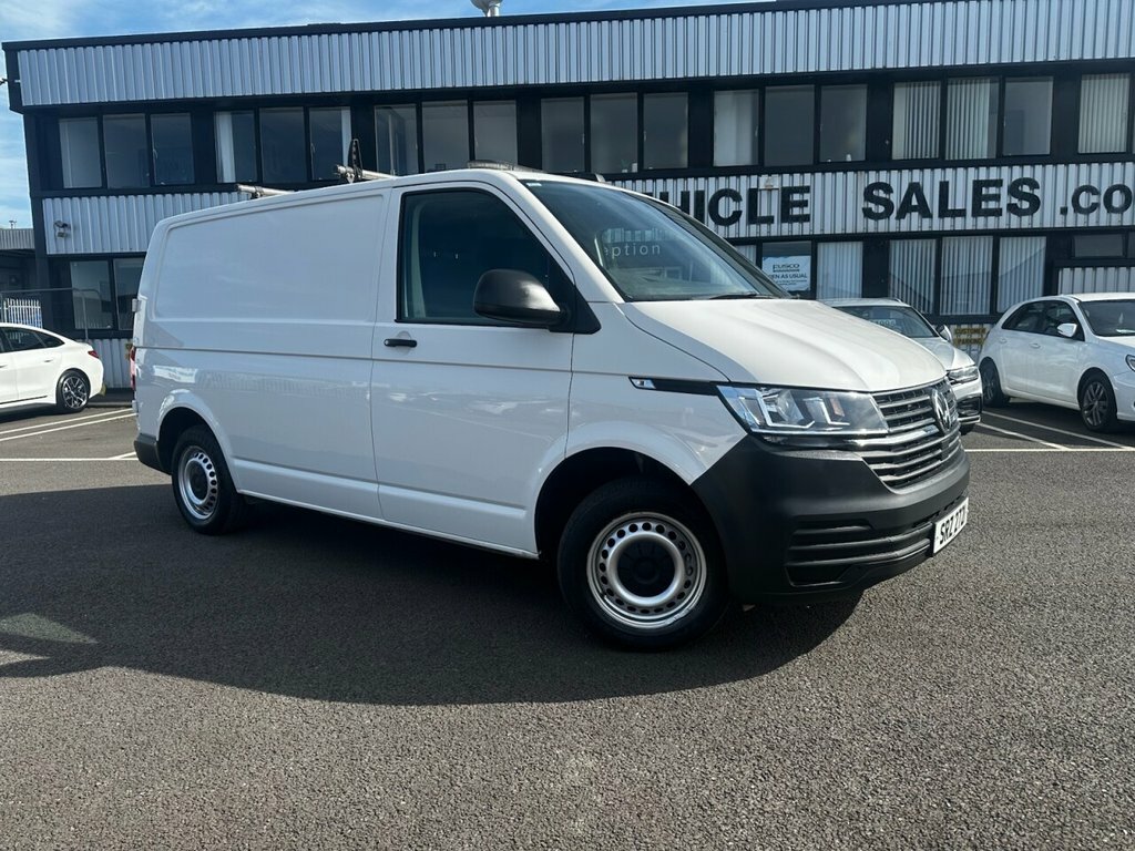 Volkswagen Transporter 2L Startline White
