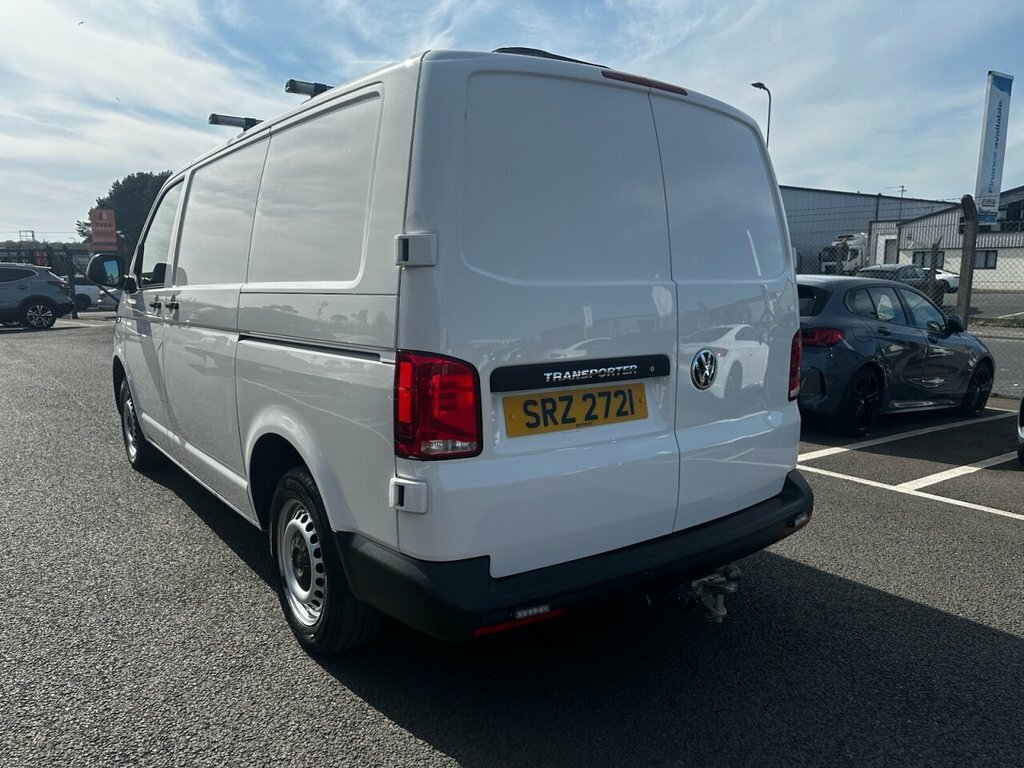 Volkswagen Transporter 2L Startline SRZ2721 White #6