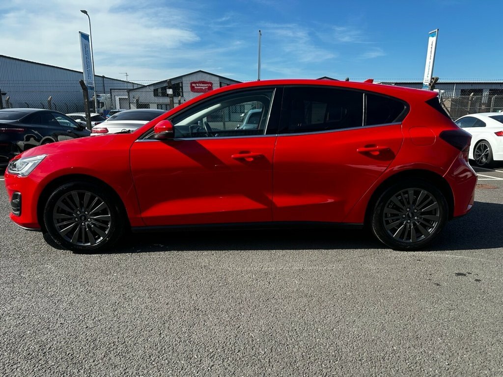Ford Focus 1L Titanium X BVZ1864 Red #4