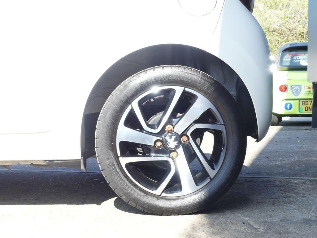 Peugeot 108 1.0 Allure Euro 6 BM19EFY White #6
