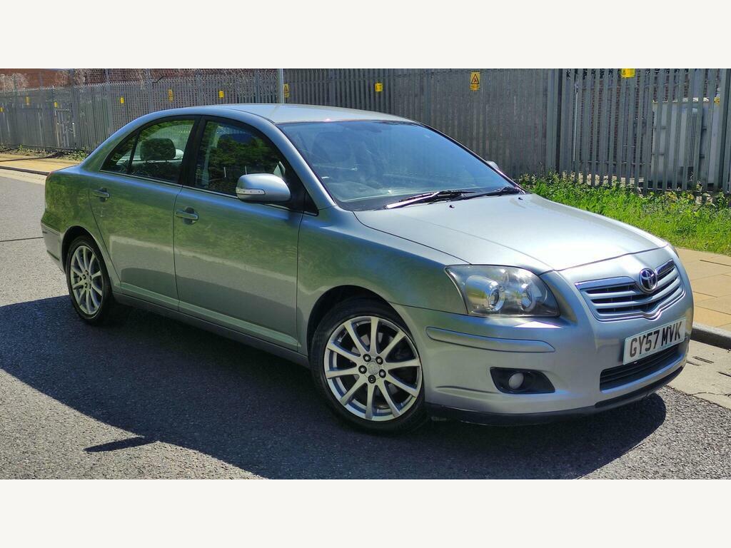 Toyota Avensis 2.0 Vvt-i T Spirit Silver #3