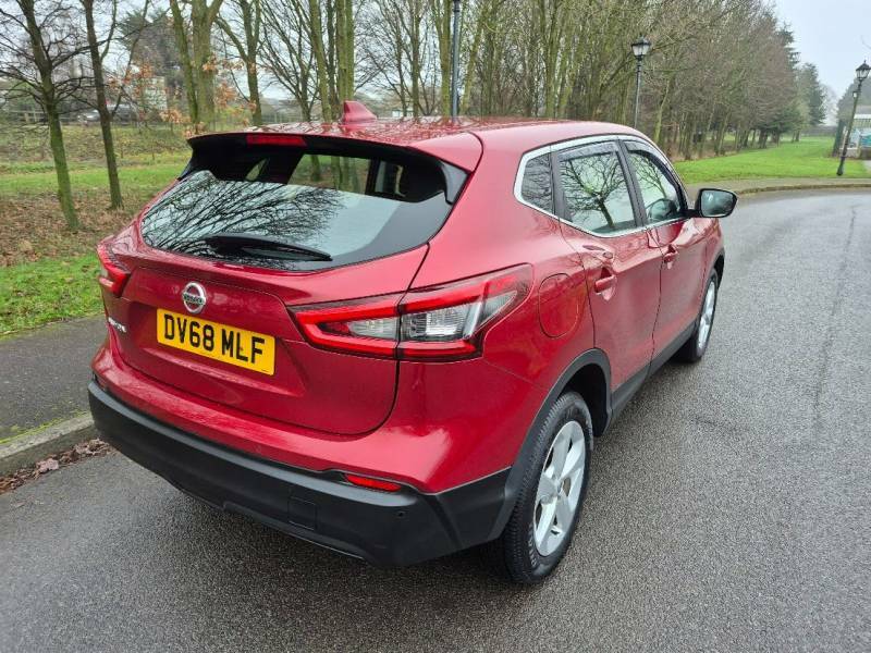 Nissan Qashqai 1.5 Dci 115 Acenta Premium - 2018 68 DV68MLF Red #6
