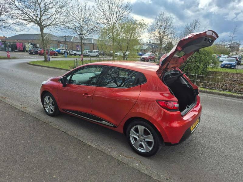 Renault Clio 1.2 16V Dynamique Medianav - 2013 13 WF13RYC Red #3