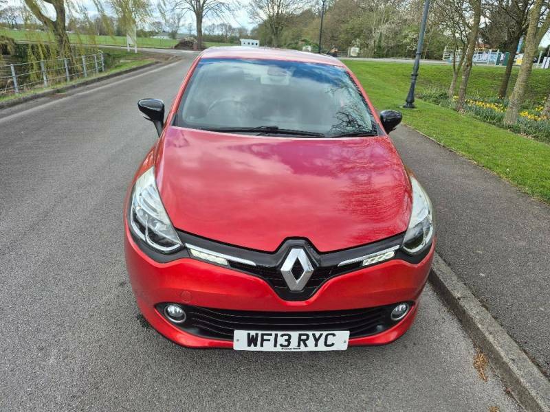 Renault Clio 1.2 16V Dynamique Medianav - 2013 13 WF13RYC Red #2