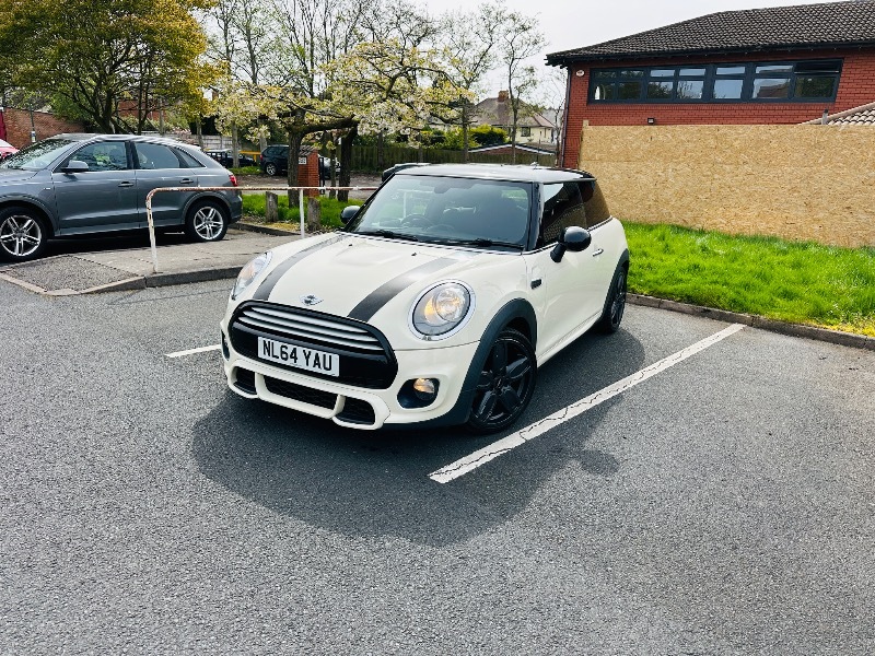 Mini Hatch 1.5 Cooper Hatchback White