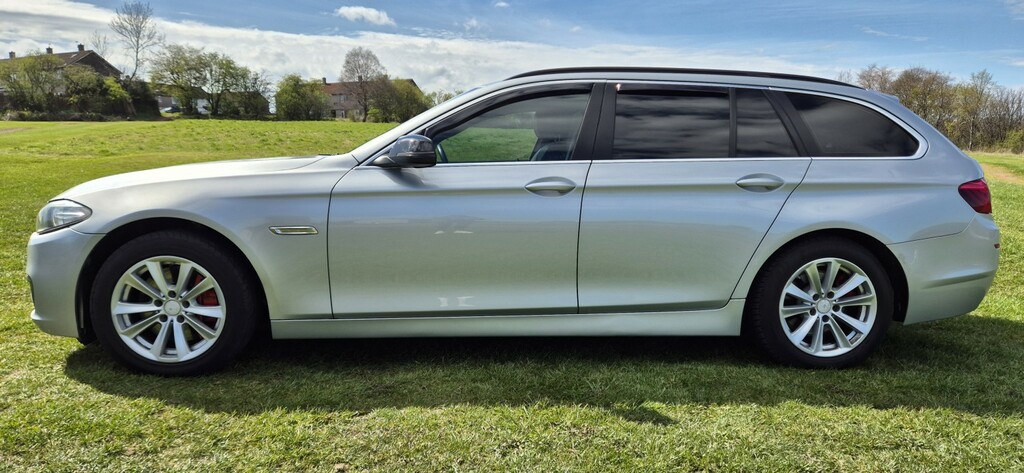 BMW 5 Series Estate 2.0 525D Touring 2015 BX65DDO Silver #2