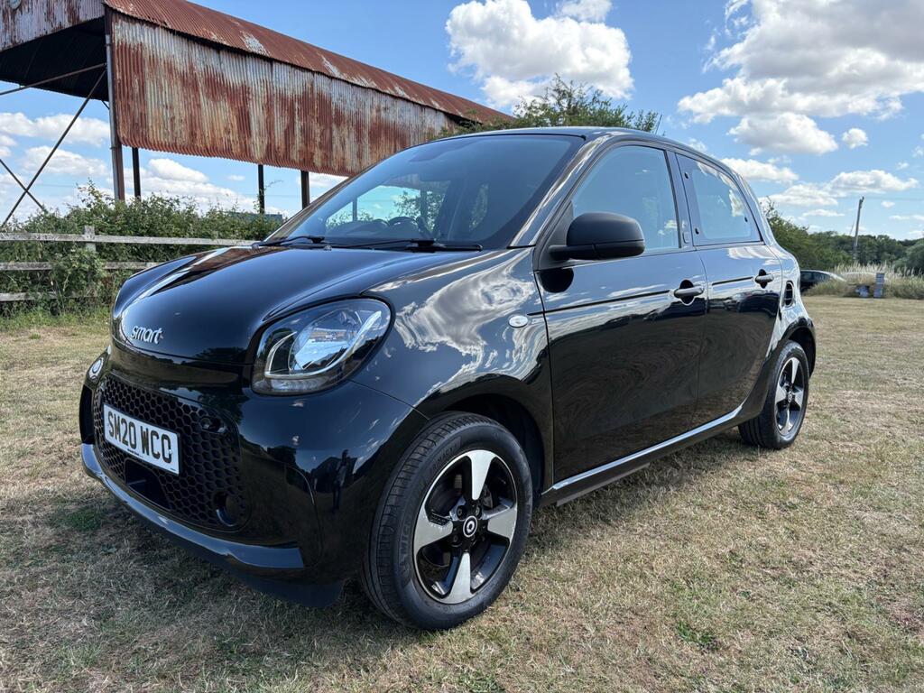Smart Forfour 17.6Kwh Passion Advanced 22Kw Charger Black