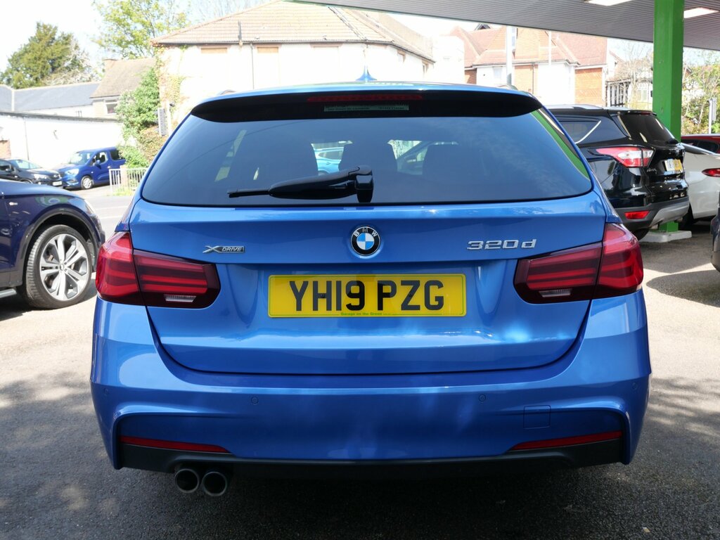 BMW 3 Series 2.0 320D M Sport Shadow Edition Touring Xdriv YH19PZG Blue #5
