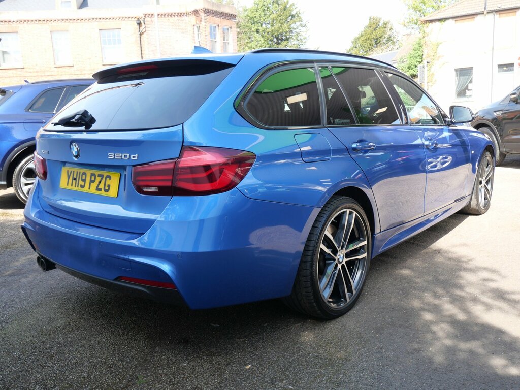 BMW 3 Series 2.0 320D M Sport Shadow Edition Touring Xdriv YH19PZG Blue #4
