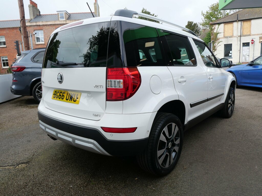 Skoda Yeti 1.4 Tsi Laurin Klement Outdoor 4Wd Euro 6 Ss White #4