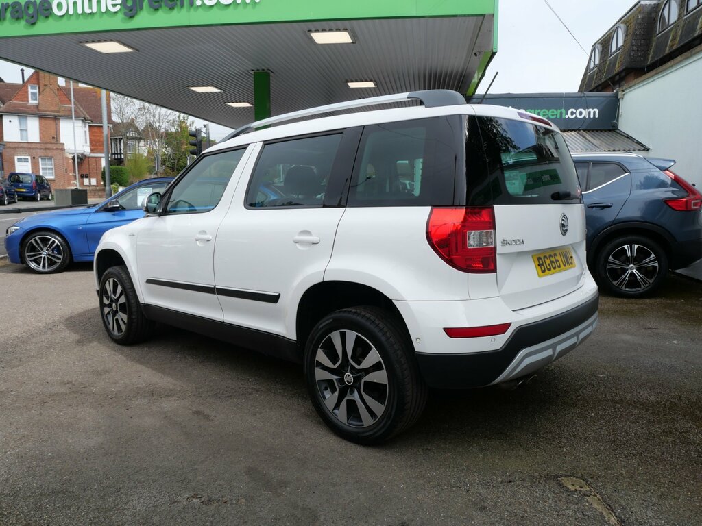 Skoda Yeti 1.4 Tsi Laurin Klement Outdoor 4Wd Euro 6 Ss White #6
