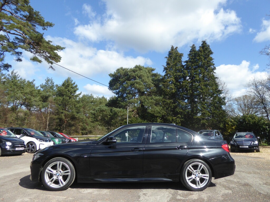 BMW 3 Series Saloon 2.0 318D M Sport Saloon 201767 Black #2