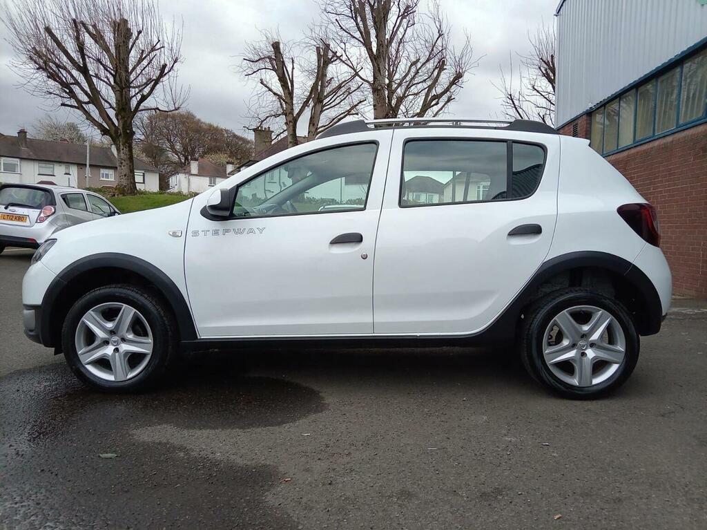Dacia Sandero Stepway Hatchback 1.5 Dci Laureate Euro 5 201515 White #5