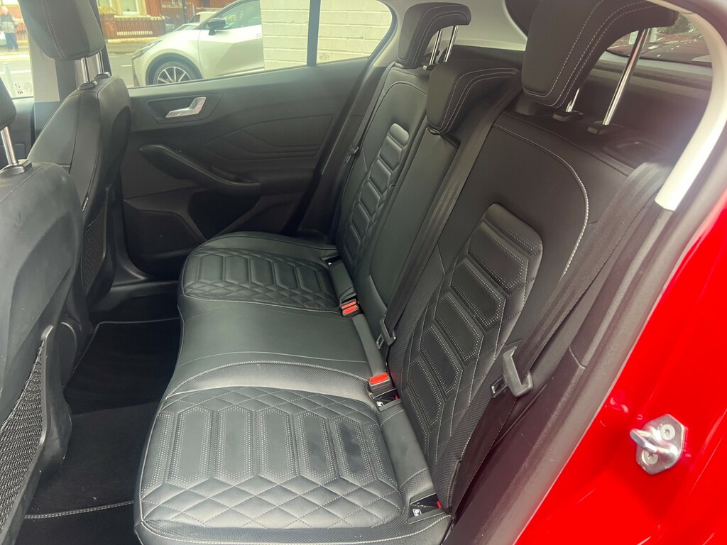 Ford Focus Active X WG72OVT #6