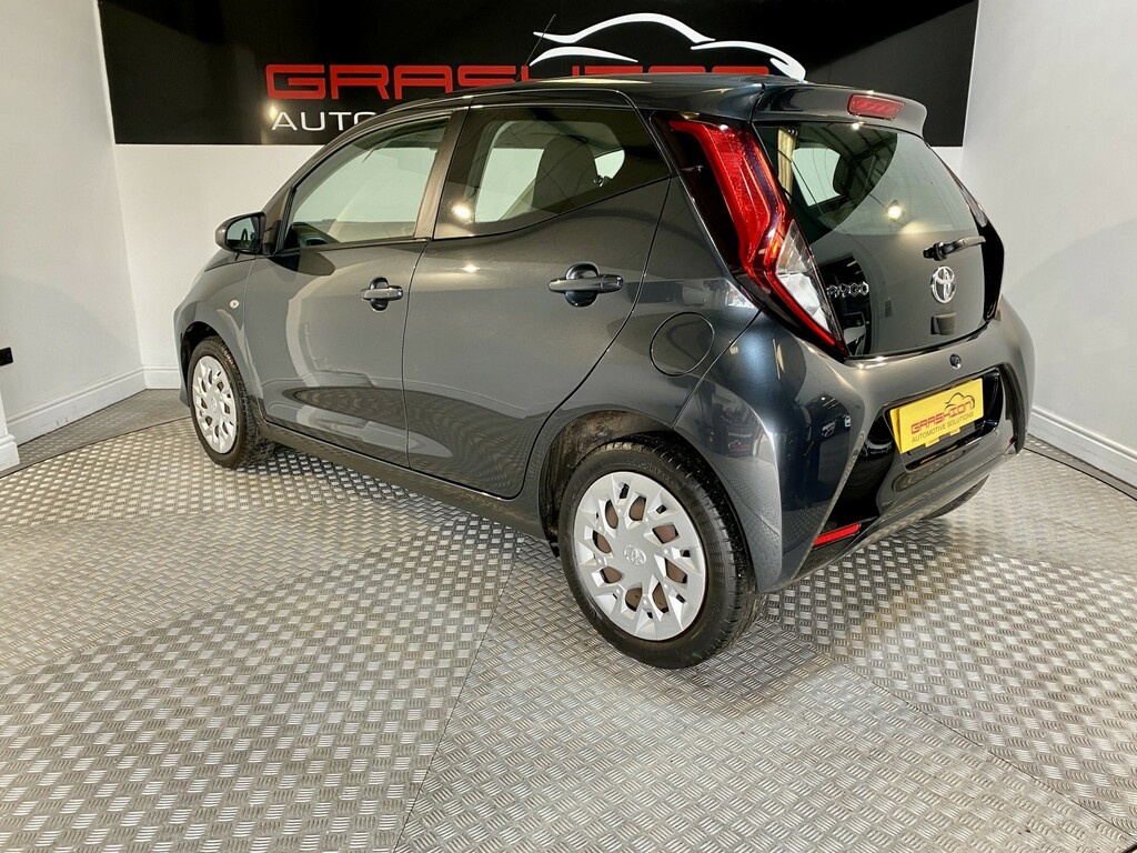 Toyota Aygo Hatchback 1.0 Vvt-i X-play 201919 PO19LEJ Grey #6
