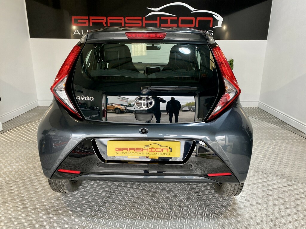 Toyota Aygo Hatchback 1.0 Vvt-i X-play 201919 PO19LEJ Grey #5