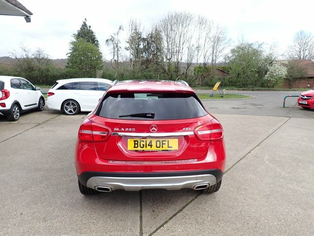 Mercedes-Benz GLA Class Gla 220 Se Premium Cdi 4Matic BG14OFL Red #4