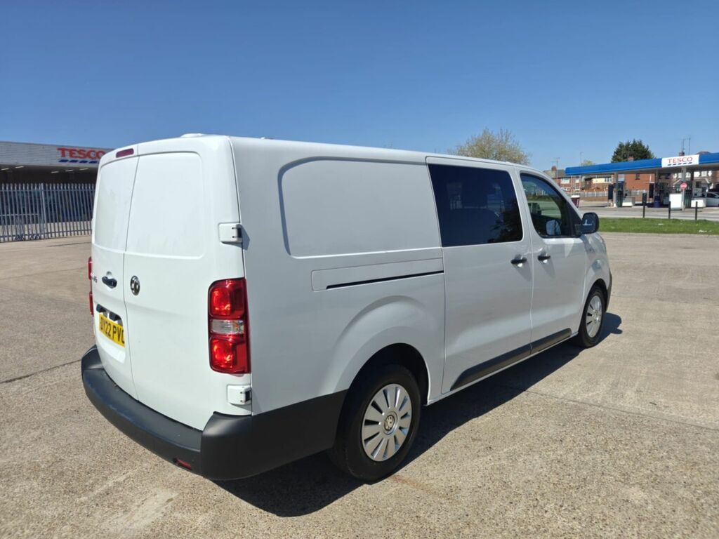 Vauxhall Vivaro 2.0 Turbo D 3100 Dynamic Crew Van Double Cab 6Dr D DY22PVO White #5