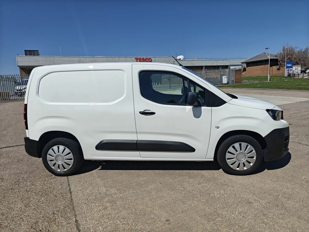 Peugeot Partner 1.6 Bluehdi 1000 Professional Standard Panel Van 5 NV19WYB White #3