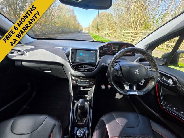Peugeot 2008 Puretech Gt Line Suv YW17EBX Black #2