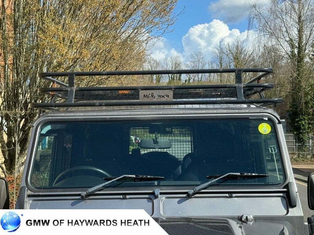 Land Rover Defender 2.4L Xs Grey #4