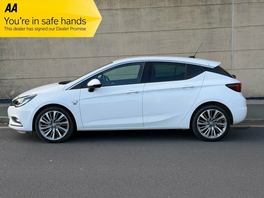 Vauxhall Astra 1.4L Griffin GV19TZF White #3