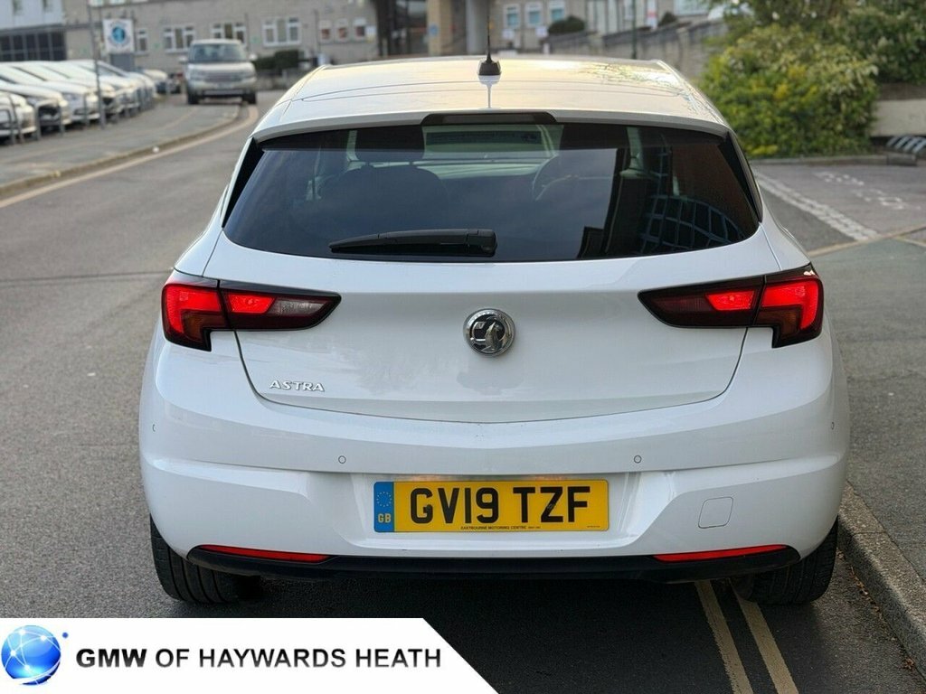 Vauxhall Astra 1.4L Griffin GV19TZF White #6