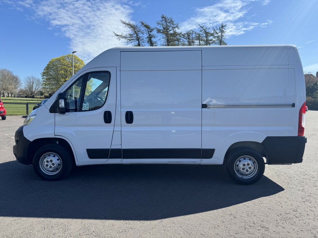 Citroen Relay 2.2 Bluehdi 35 Enterprise Edition YC73HCX White #4