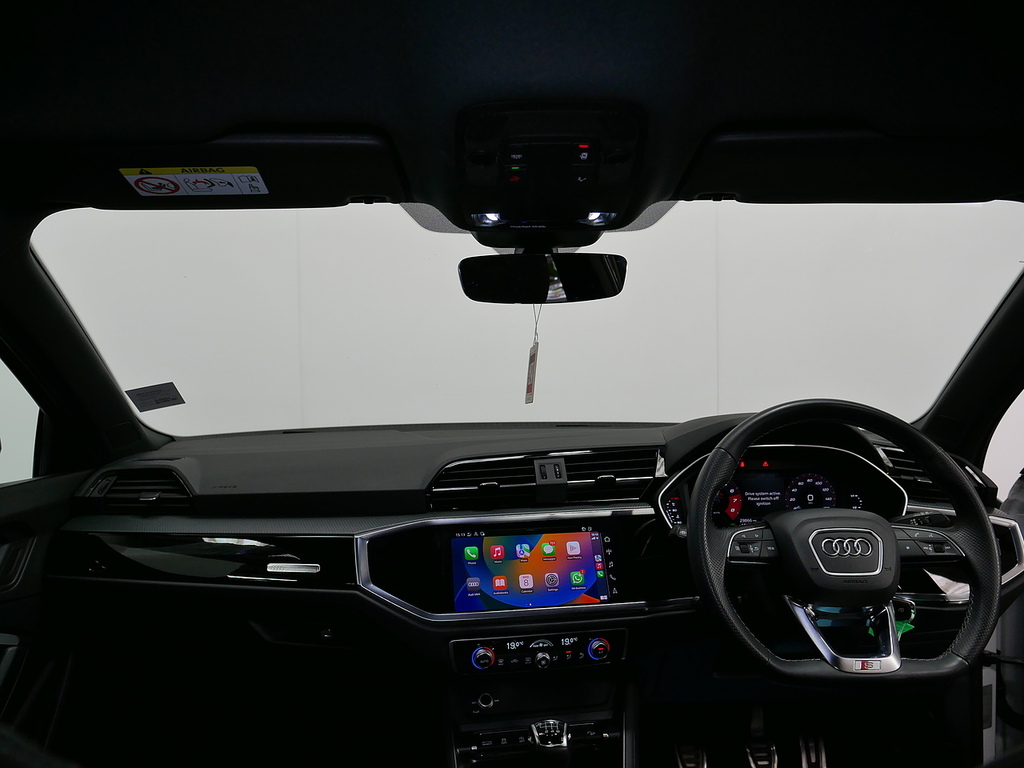 Audi Q3 Tfsi Cod Black Edition CY21NDO White #3